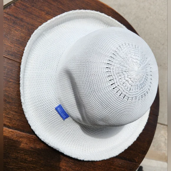 Stylish White Knit Hat by Wallaroo - Picture 1 of 5